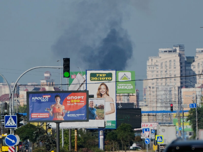 3 killed in Russian strikes on Ukraine as Putin warns Europe against sending troops
